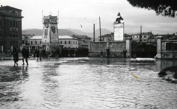 Piove. Ma ieri più di oggi