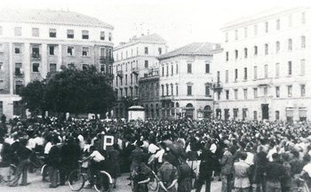 Tutti in piazza