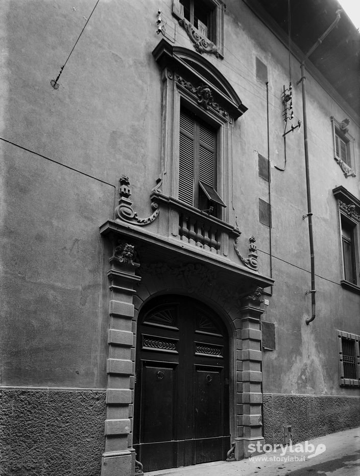 Entrata del Palazzo Pelliccioli del Portone