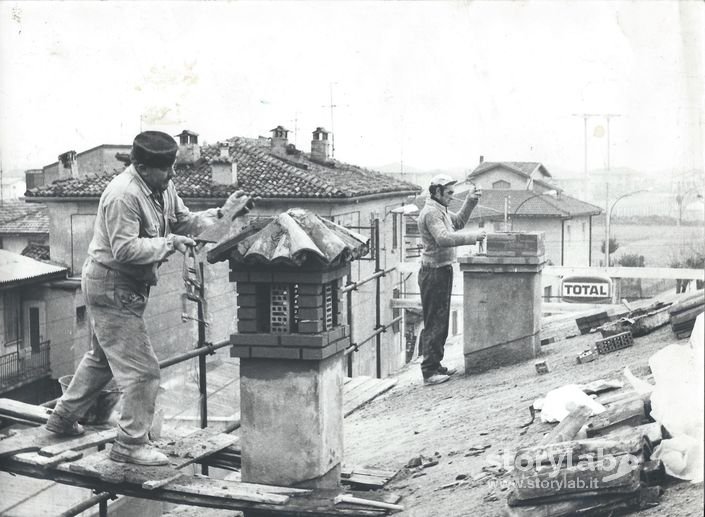 Muratori Al Lavoro A Zanica