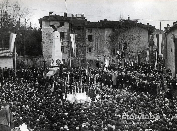 Inaugurazione del Monumento ai Caduti 