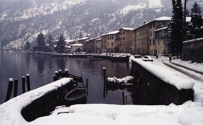 Nevicata A Riva Di Solto 1985