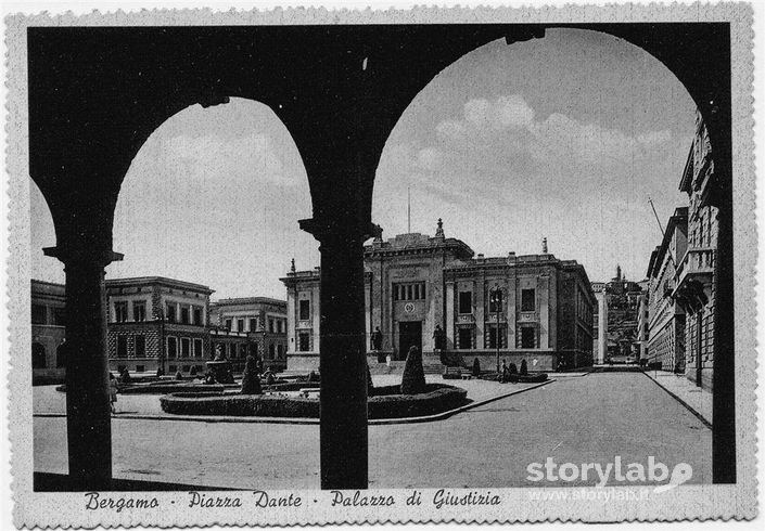 Bergamo - Piazza Dante Anni 40