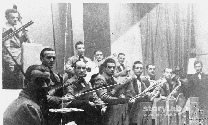 Orchestrina bergamasca di musica leggera e Jazz anni 40 (a)