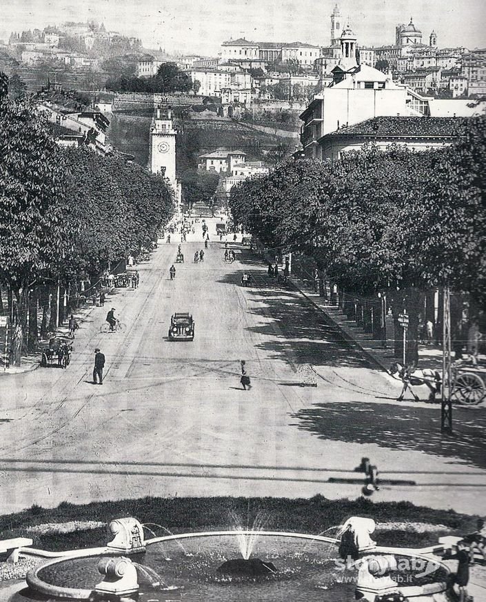 Viale Papa Giovanni Negli Anni 50(Allora Viale Roma)