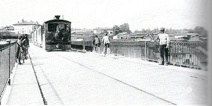 Gamba De Legn Sul Ponte Di Trezzo Sull'Adda