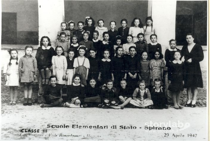 Foto Di Classe, Scuole Elementari Di Spirano