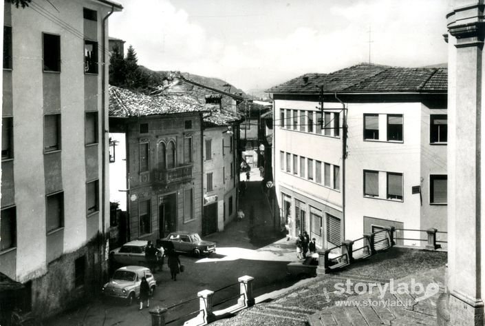 Pradalunga, Piazza dei Tre Fratelli Vassalli