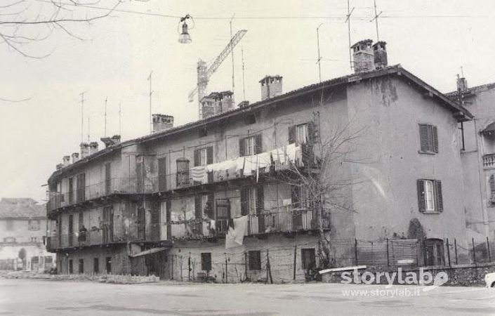 Edificio Denominato "La Nave", Via Pitentino