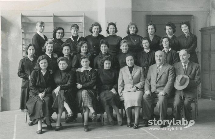 Scuole Superiori Anni '50, Classe Femminile