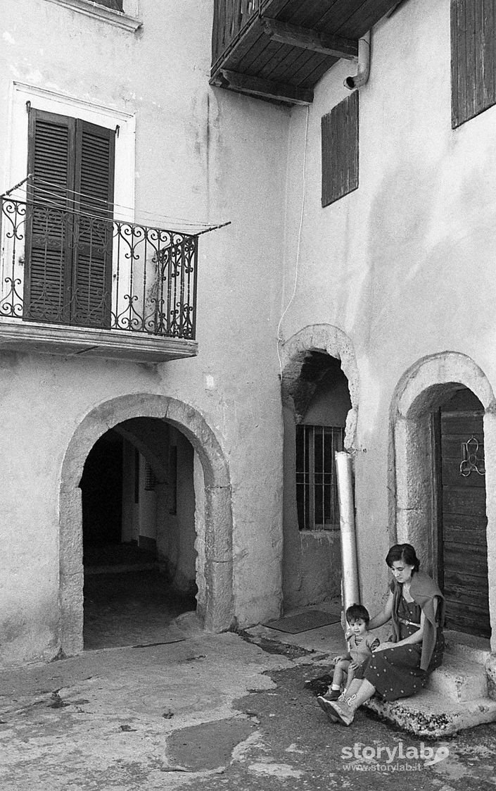 Nucci e Laura , Dossena 1979