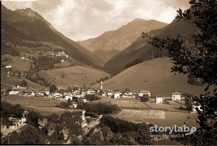 Paesaggio Di Ogna Sullo Sfondo Nasolino