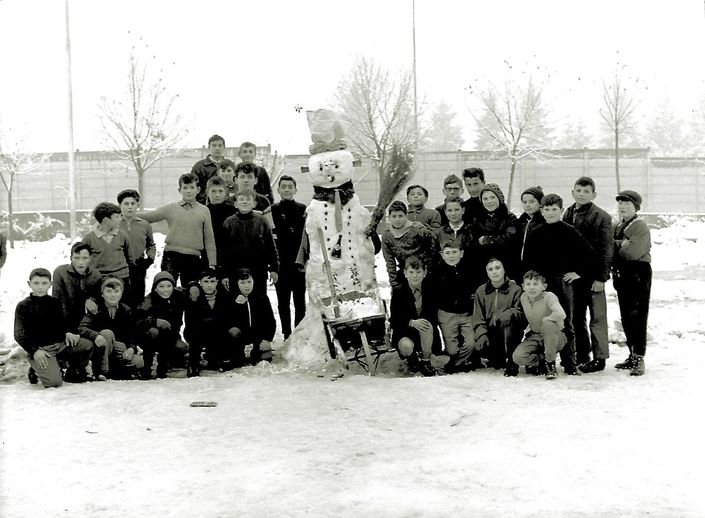 Patronato S.Vincenzo-Ennesimo Gruppo Dei Pupazzi Di Neve