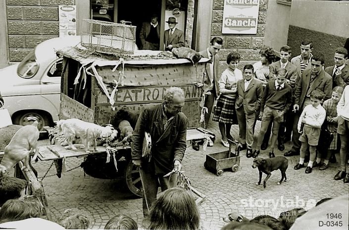 1946- Il Teatro Dei Cani