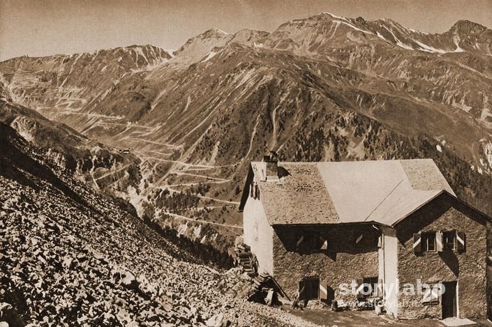 Rifugio Aldo Borletti e strada dello Stelvio