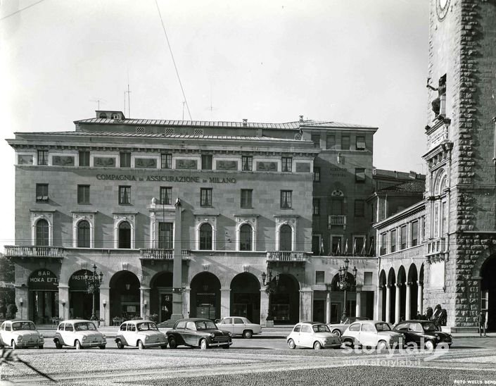 Vista Su Piazza Cavalieri Di Vittorio Veneto