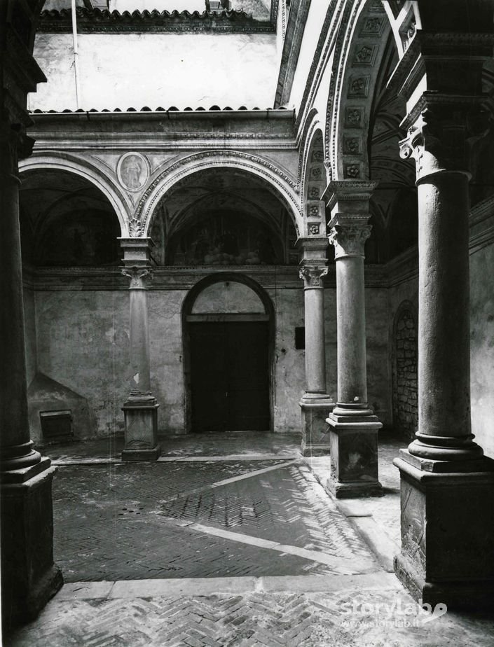 Chiostro, Monastero Di San Benedetto